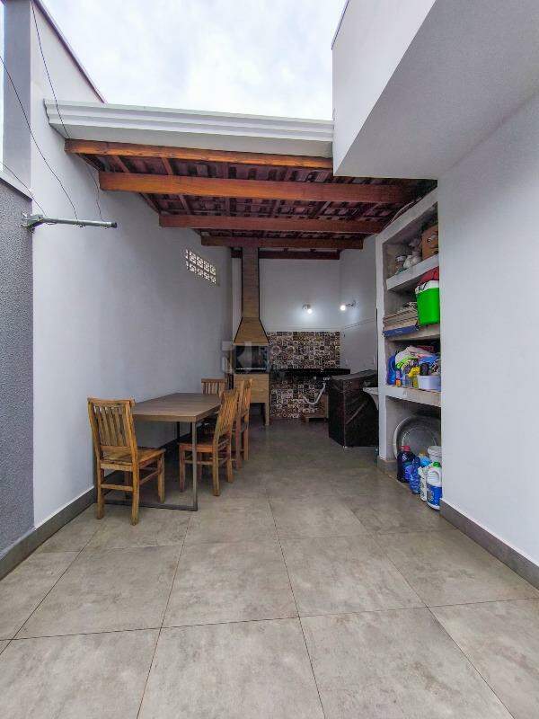 Casa Residencial à venda no bairro Jardim Niza Azevedo Calice: ÁREA GOURMET