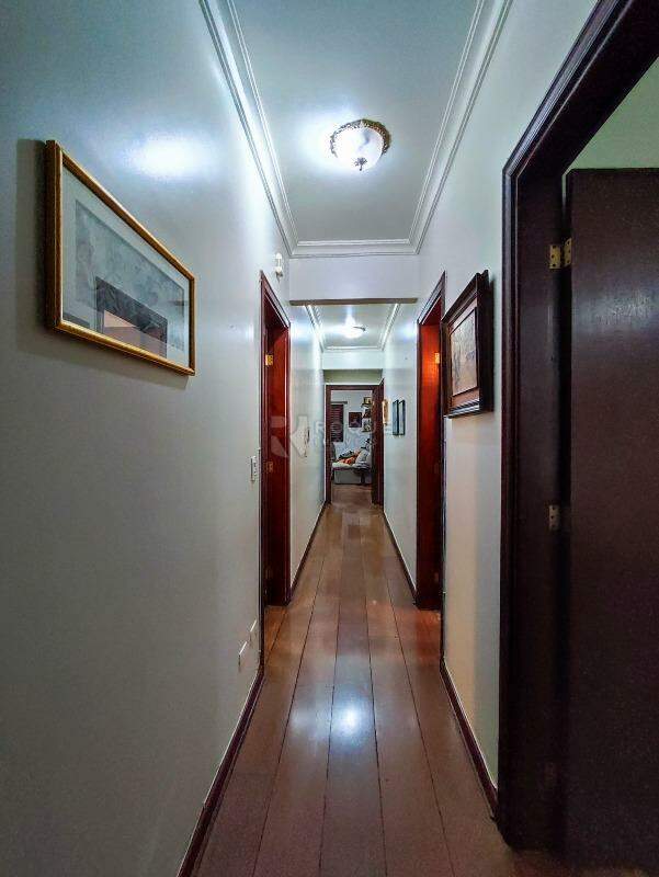 Apartamento à venda no bairro Centro: CORREDOR INTERNO