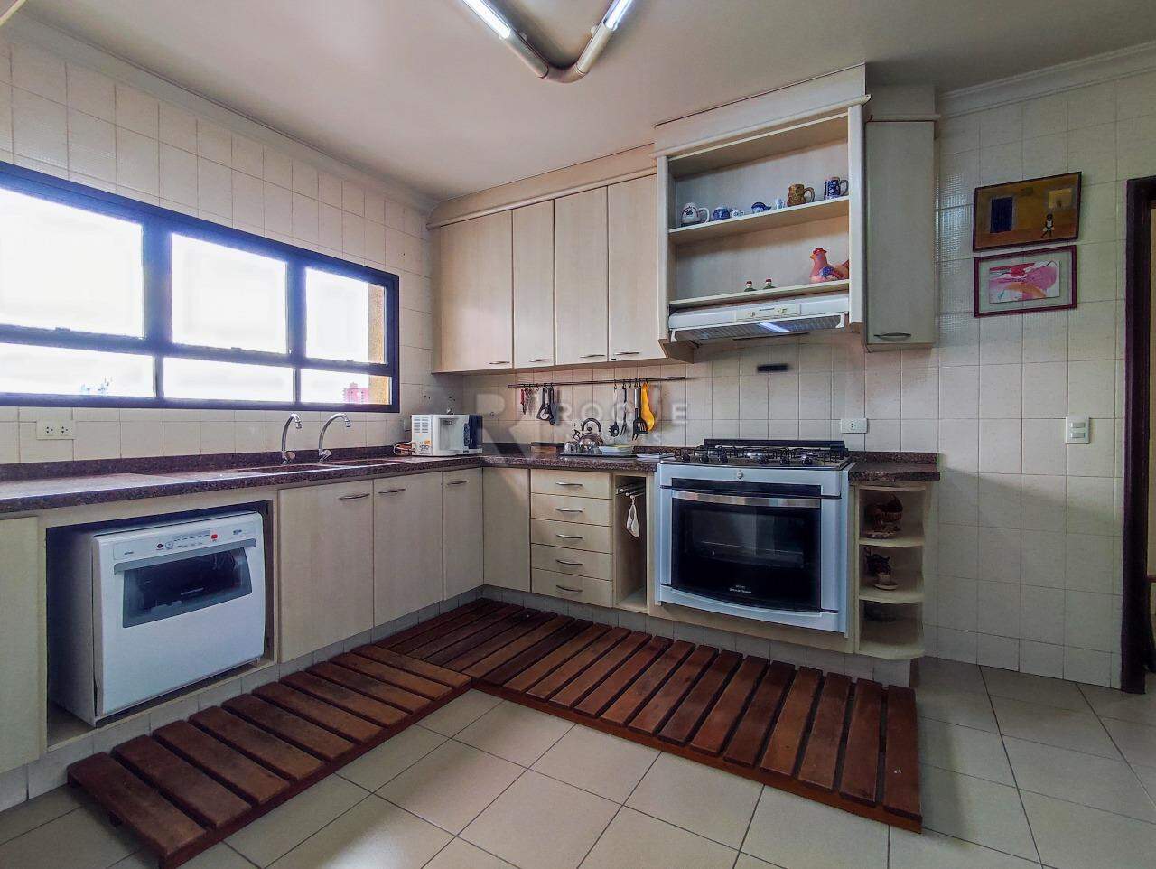 Apartamento à venda no bairro Centro: COZINHA