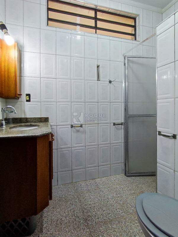 Casa Residencial à venda no bairro Vila Castelar: BANHEIRO SOCIAL