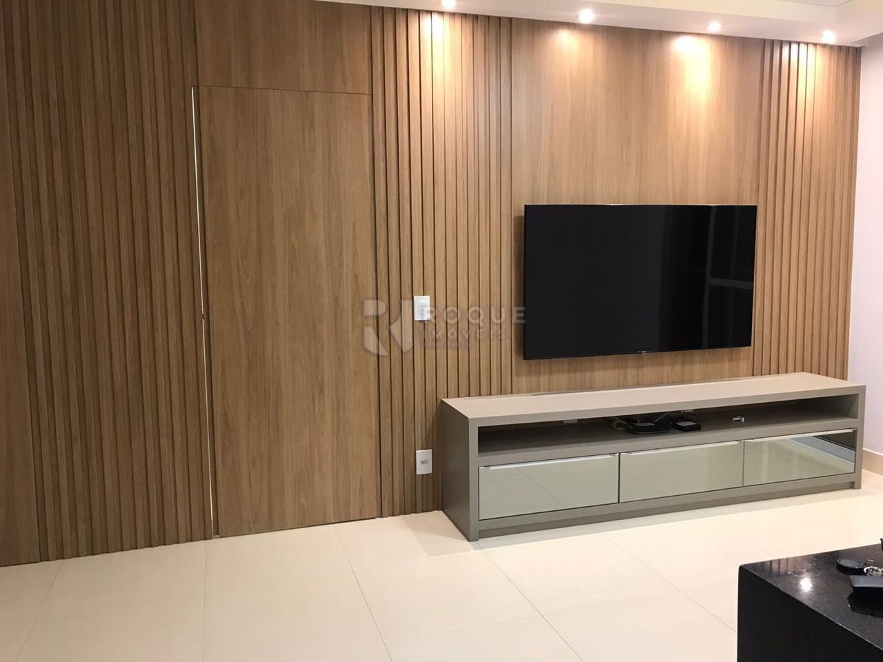 Apartamento à venda no bairro Chácaras Antonieta: 