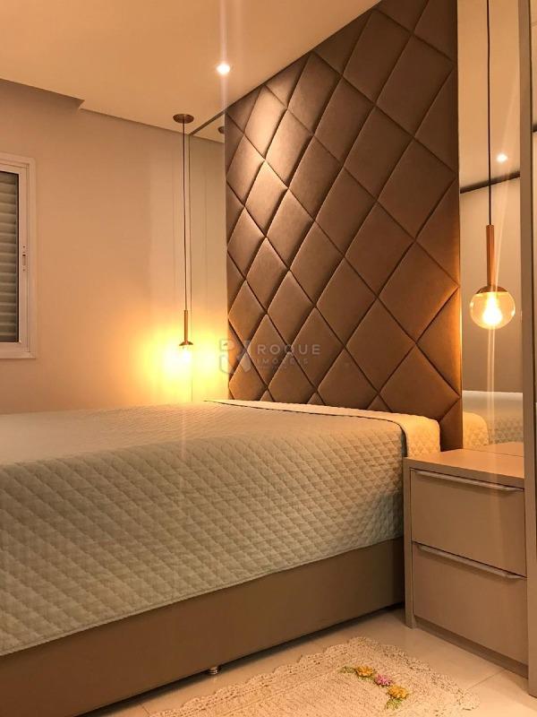 Apartamento à venda no bairro Chácaras Antonieta: 