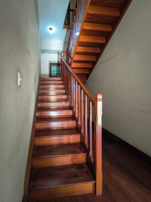 Casa Residencial à venda no bairro Centro: ACESSO PISO SUPERIOR