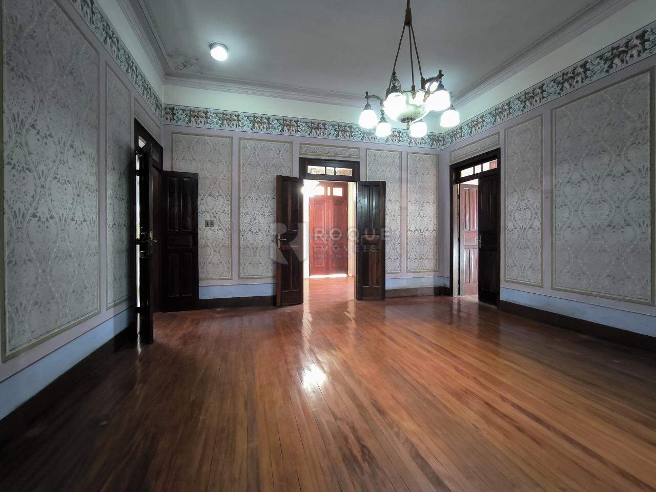 Casa Residencial à venda no bairro Centro: SALA DE JANTAR