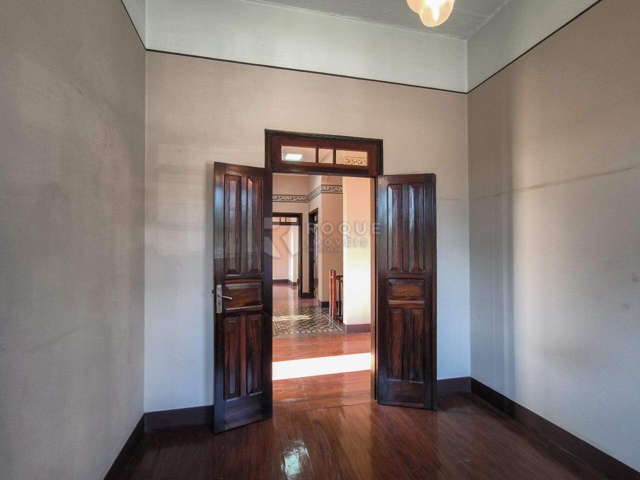 Casa Residencial à venda no bairro Centro: DORMITÓRIO 2