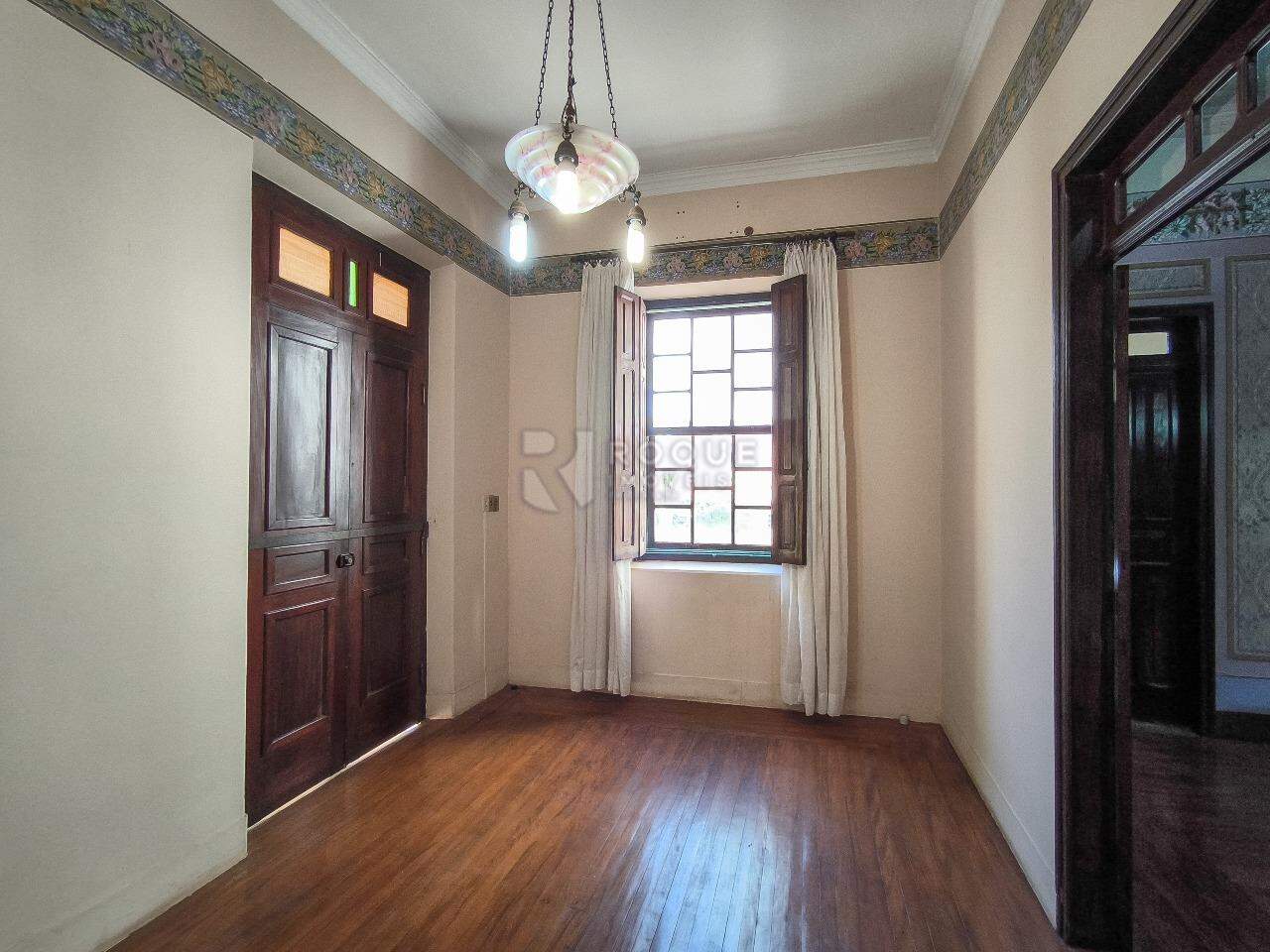 Casa Residencial à venda no bairro Centro: SALA 3