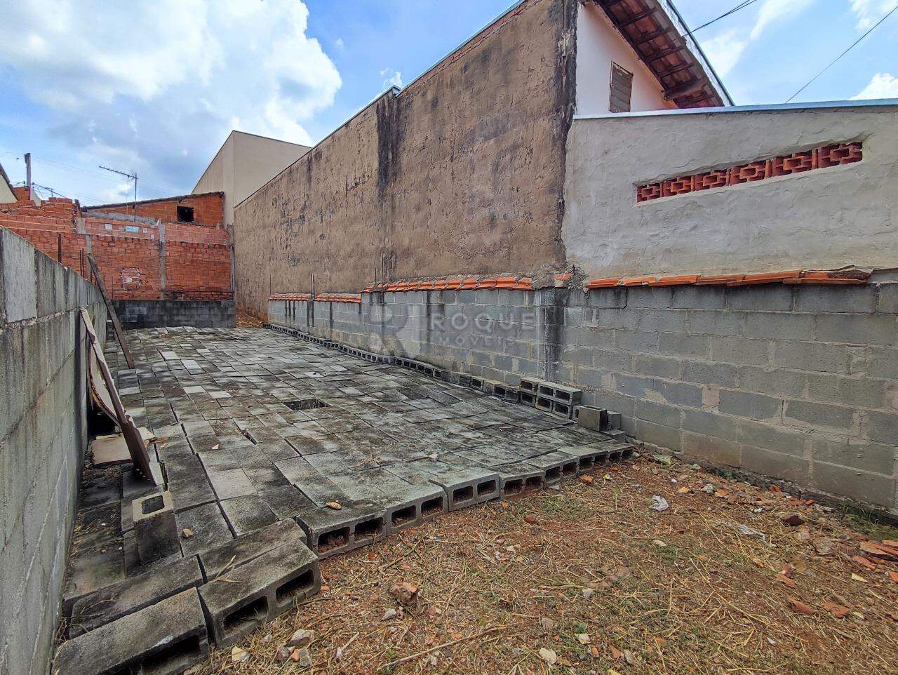 Terreno à venda no bairro Parque Residencial Belinha Ometto: 