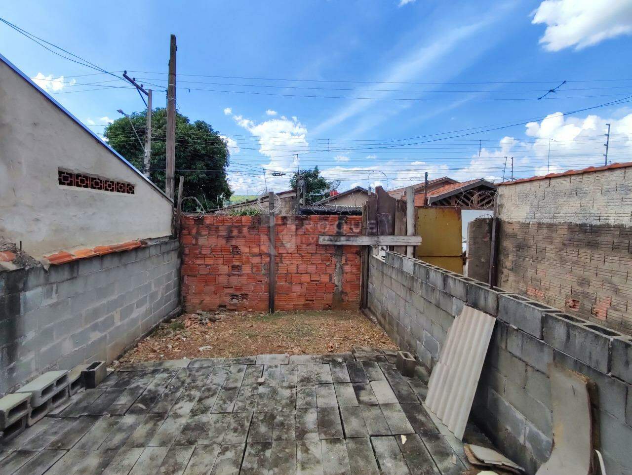 Terreno à venda no bairro Parque Residencial Belinha Ometto: 