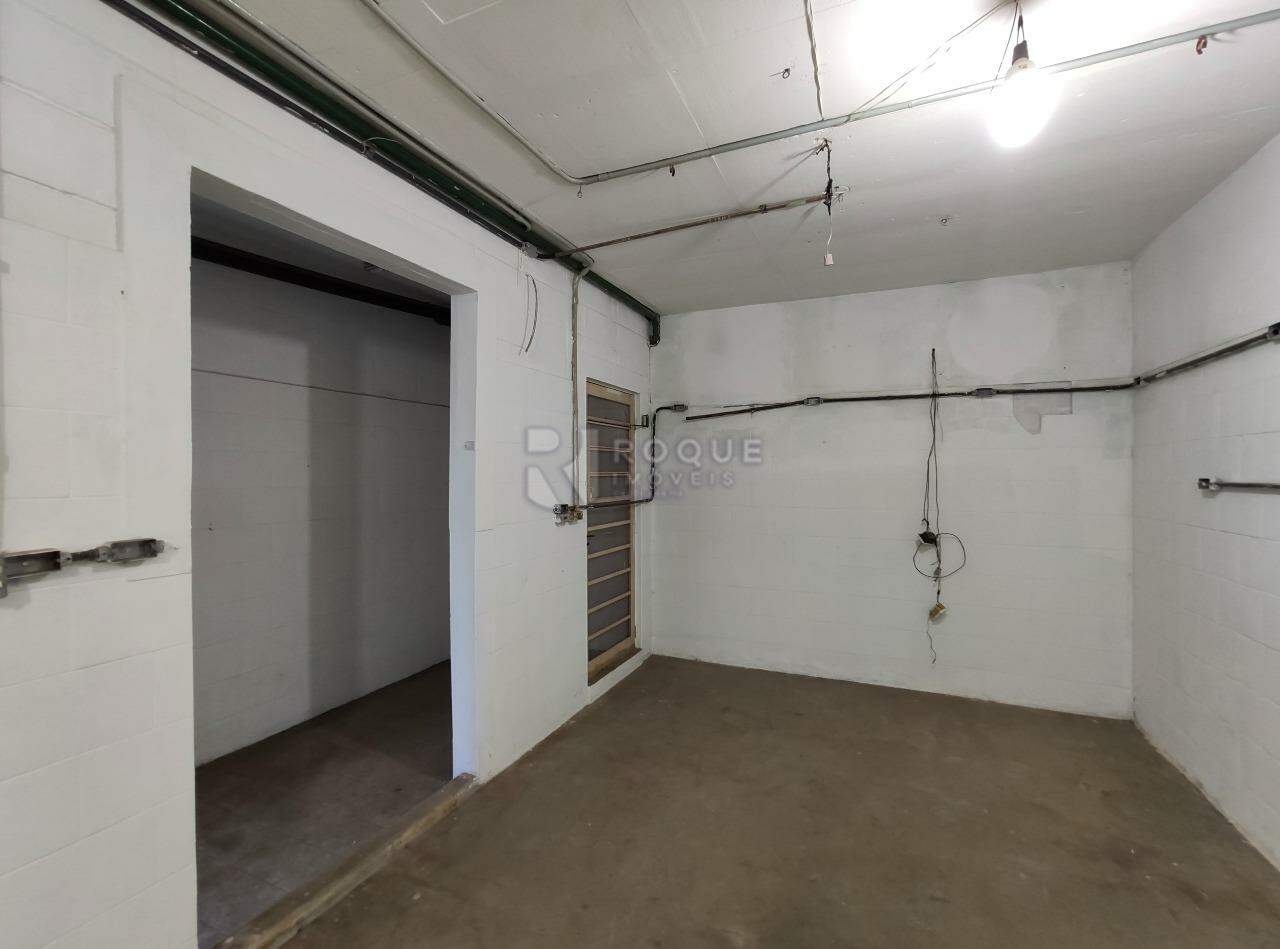 Barracão/Galpão para aluguel no bairro Jardim Glória: Sala 7