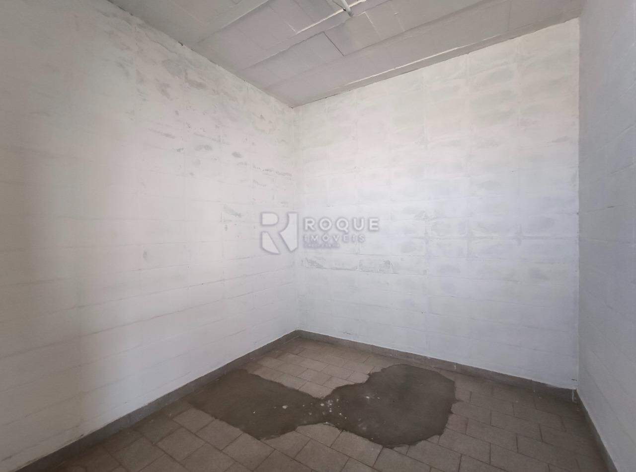Barracão/Galpão para aluguel no bairro Jardim Glória: Sala 4