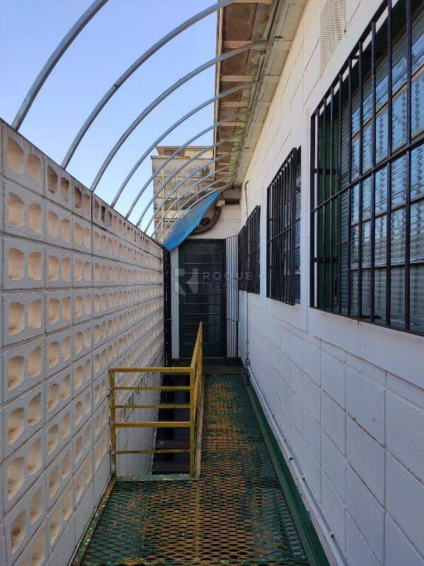 Barracão/Galpão para aluguel no bairro Jardim Glória: Corredor 