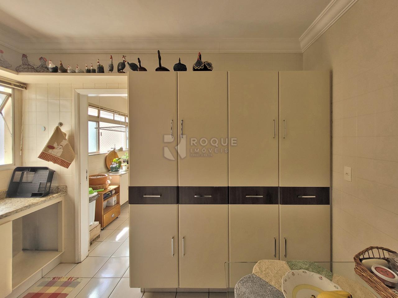 Apartamento à venda no bairro Cidade Jardim: COZINHA