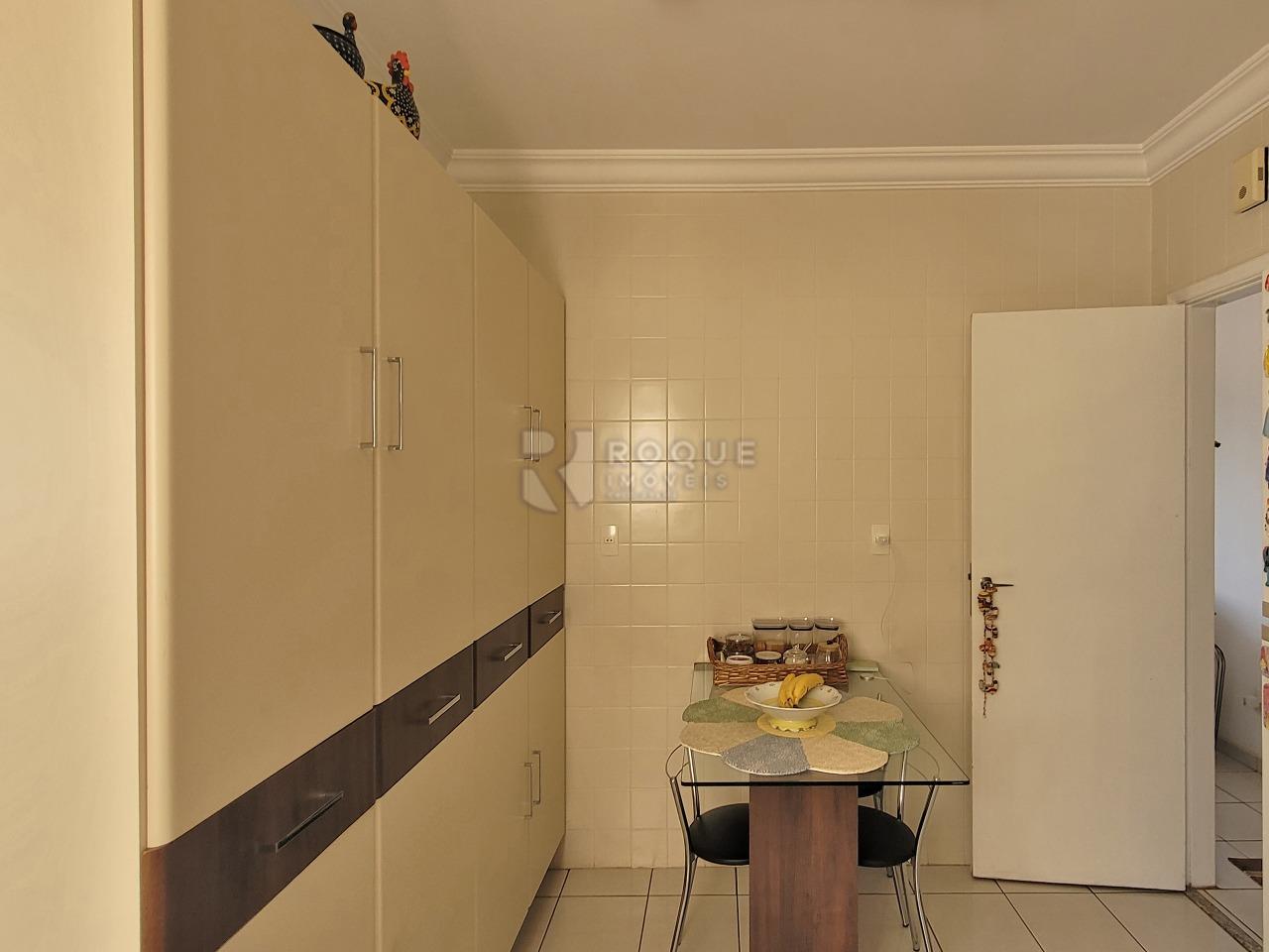 Apartamento à venda no bairro Cidade Jardim: COZINHA