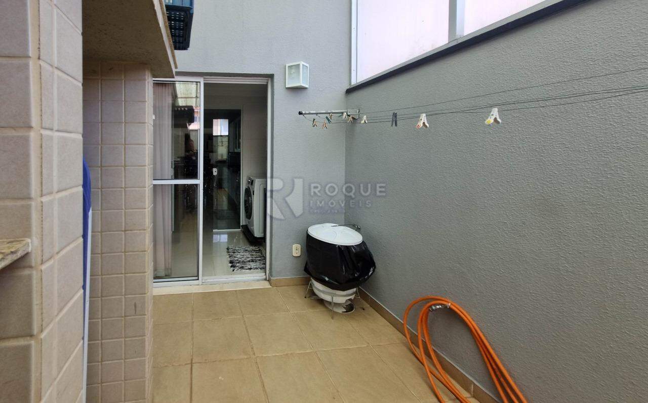 Casa em condomínio à venda no bairro Jardim do Lago: