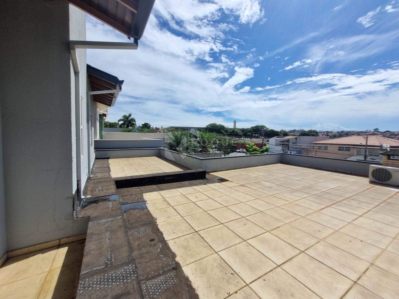 Casa em condomínio à venda no bairro Jardim do Lago: VARANDA