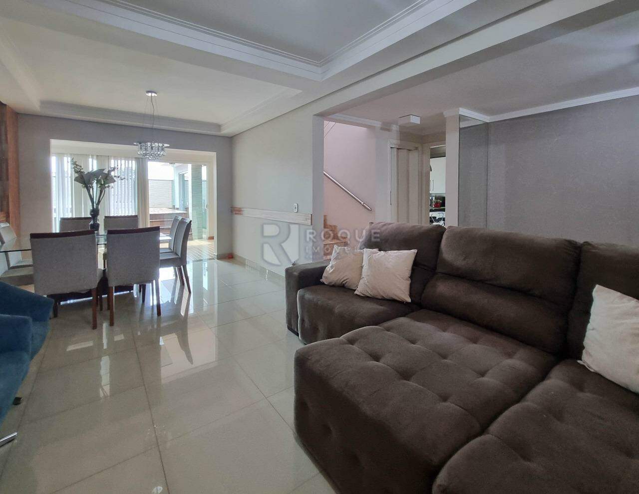 Casa em condomínio à venda no bairro Jardim do Lago: ENTRADA / SALA DE TV