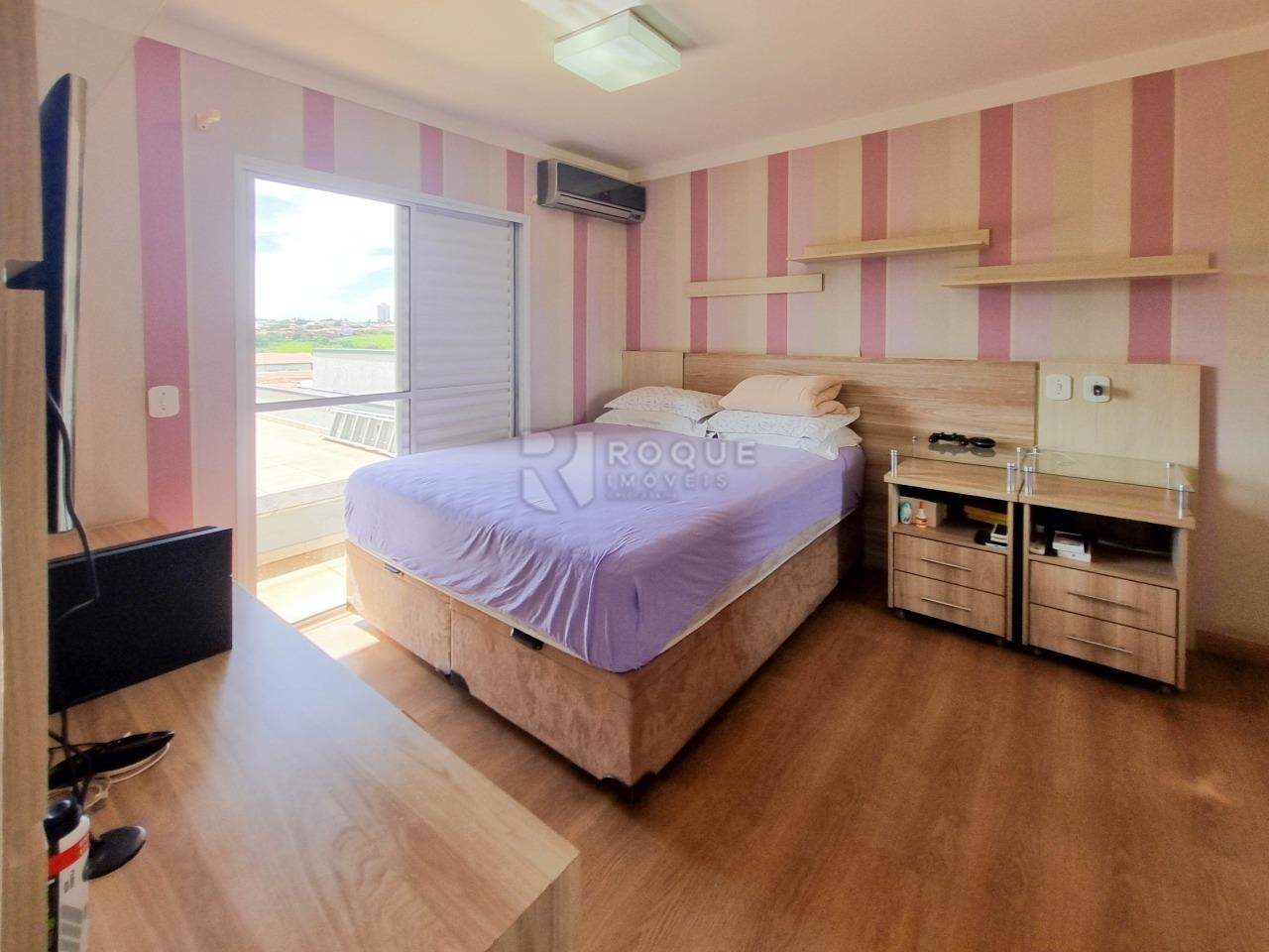 Casa em condomínio à venda no bairro Jardim do Lago: SUÍTE