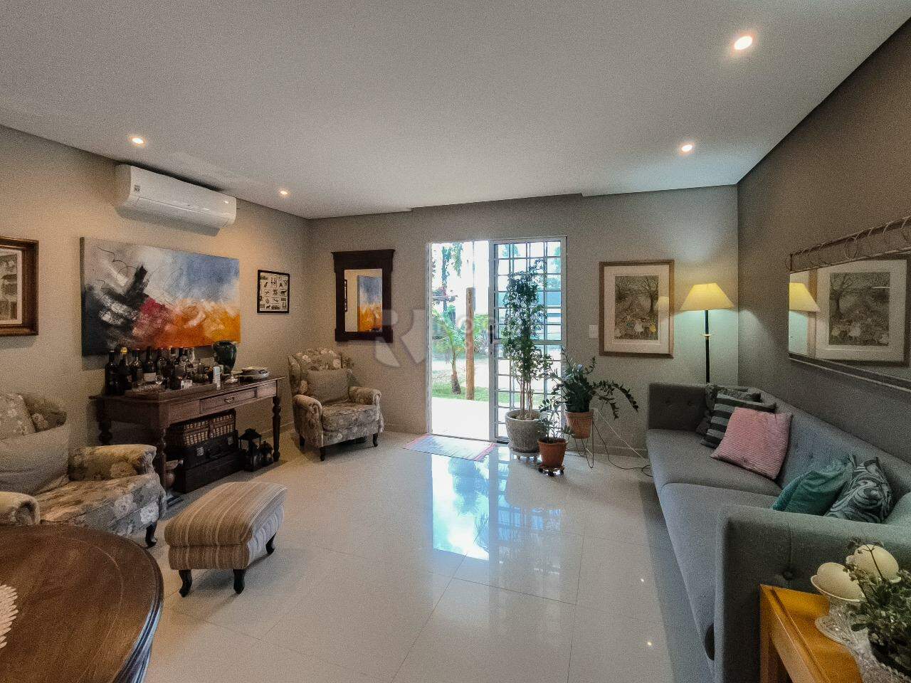 Chácara à venda no bairro Jardim do Lago: SALA DE ESTAR