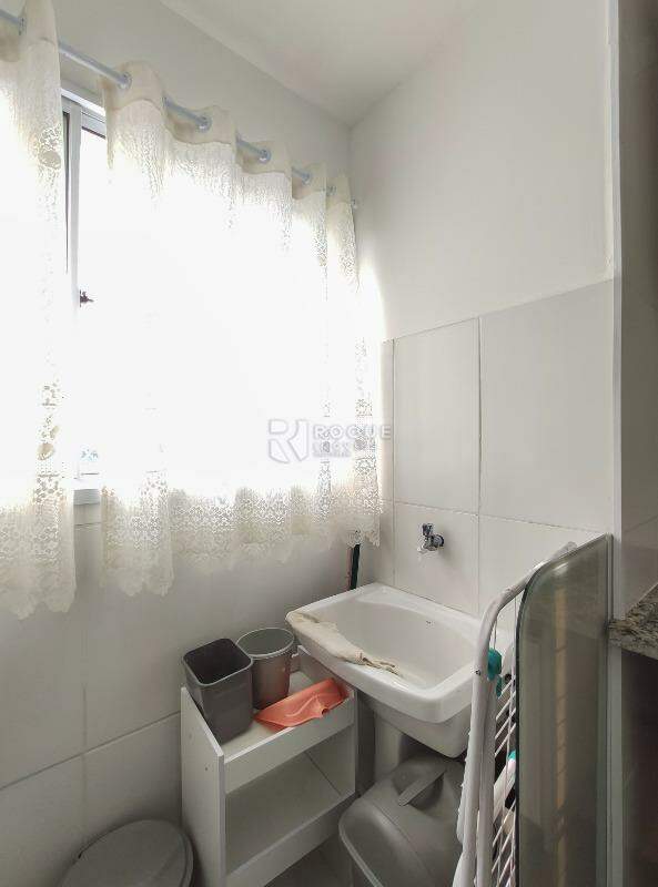 Apartamento para aluguel no bairro Chácaras Antonieta: 