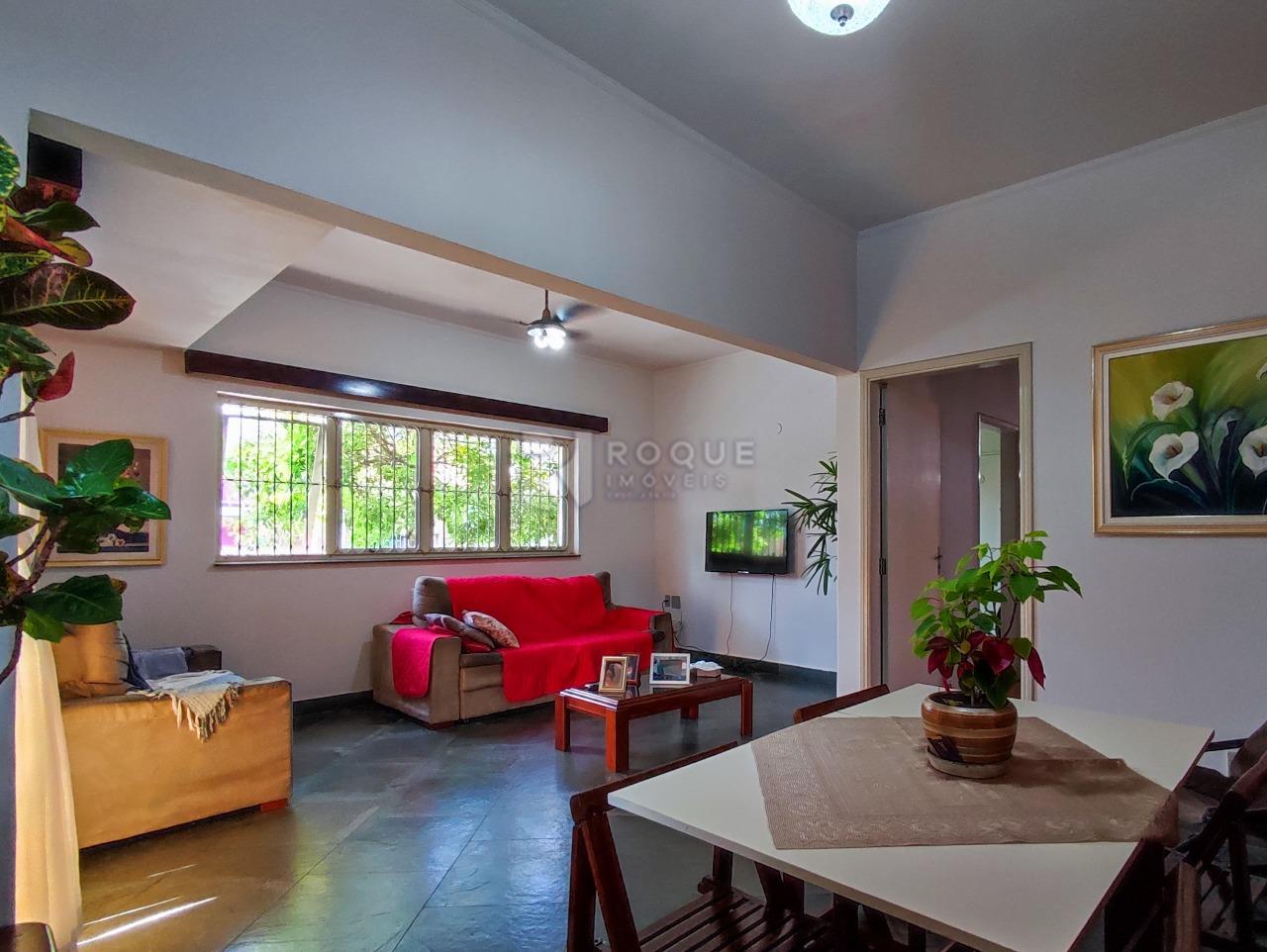 Casa Residencial à venda no bairro Vila São João: SALAS