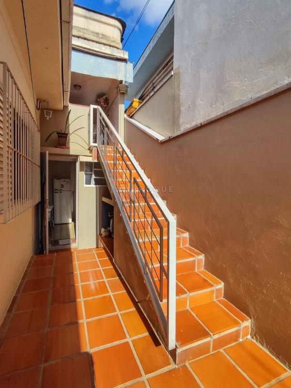 Casa Residencial à venda no bairro Vila São João: ACESSO PISO SUPERIOR