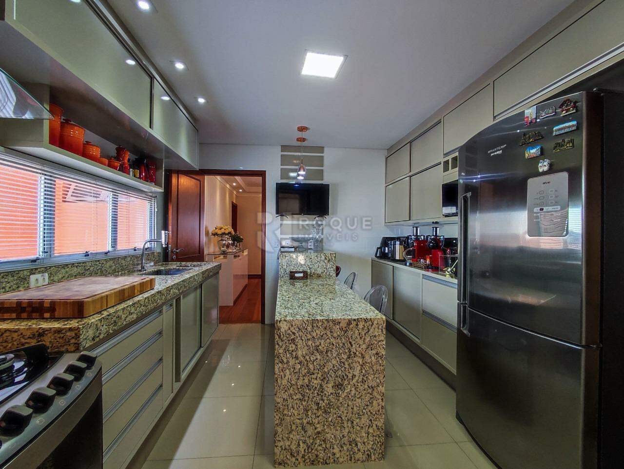 Apartamento à venda no bairro Centro: COZINHA