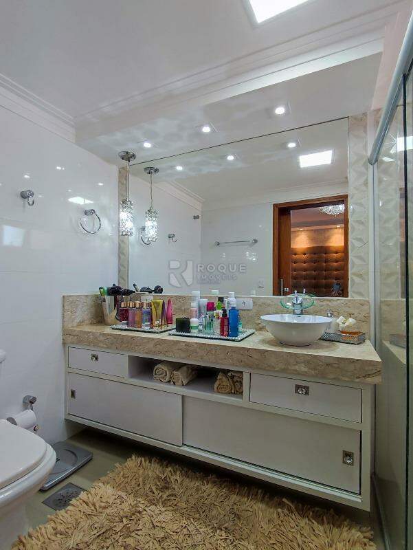 Apartamento à venda no bairro Centro: WC SUÍTE