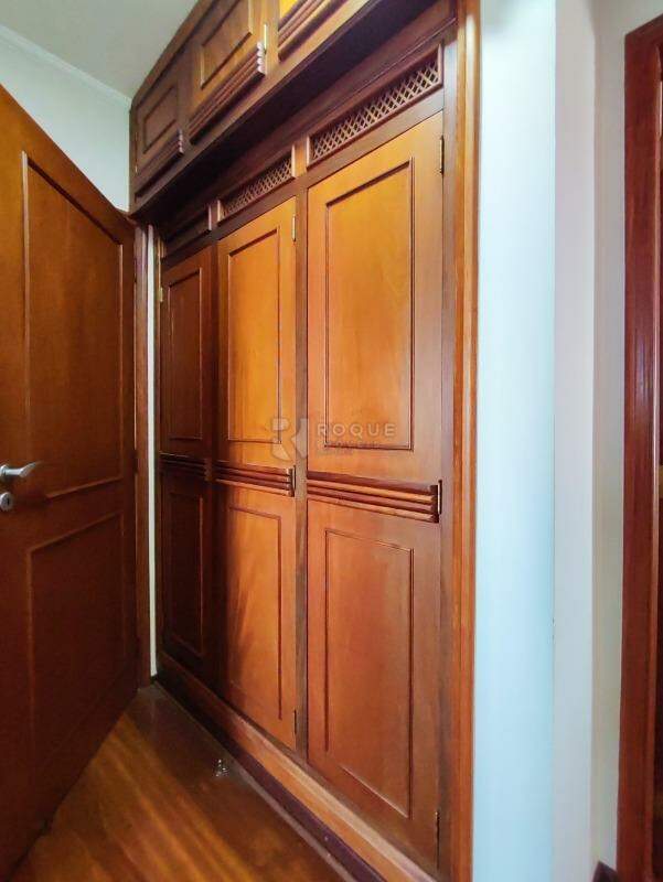 Apartamento à venda no bairro Centro: ROUPEIRO