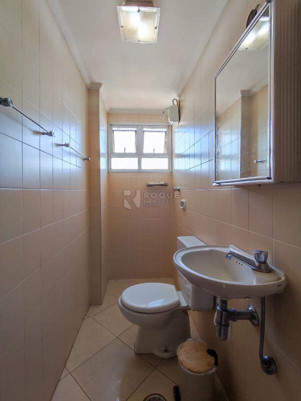 Apartamento à venda no bairro Centro: BANHEIRO SOCIAL