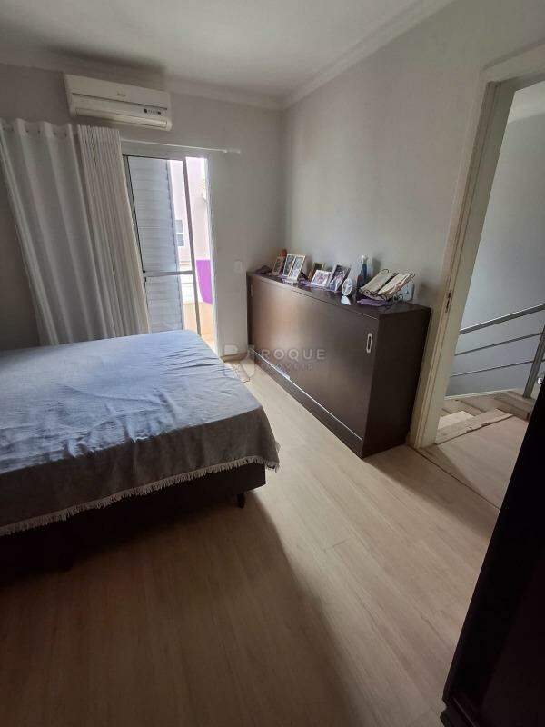 Casa em condomínio à venda no bairro Residencial Villa do Sol: 