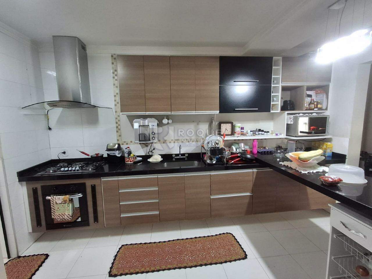 Casa em condomínio à venda no bairro Residencial Villa do Sol: 