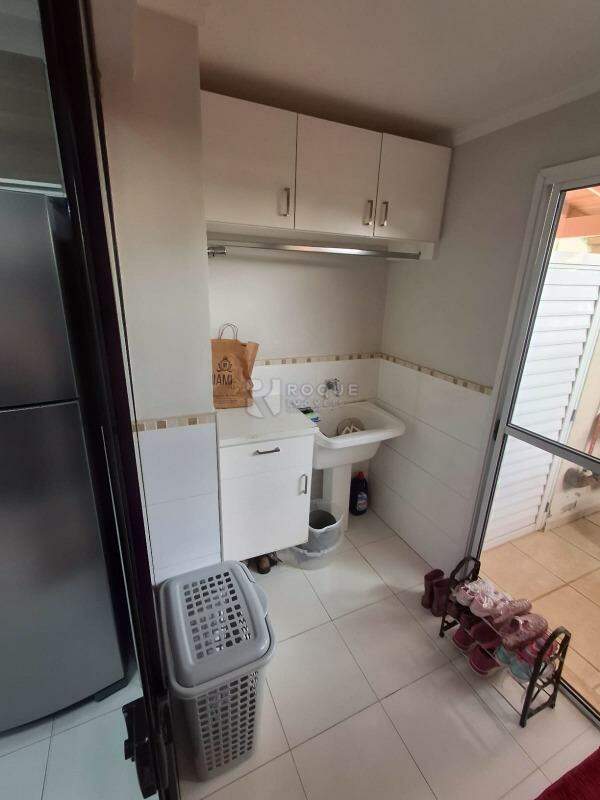 Casa em condomínio à venda no bairro Residencial Villa do Sol: 