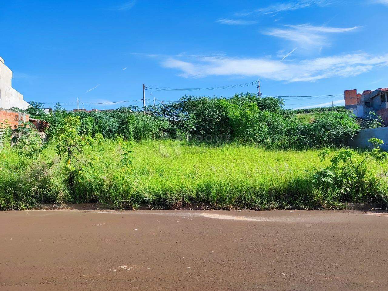 Terreno à venda no bairro Residencial Colinas do Engenho I: FRENTE