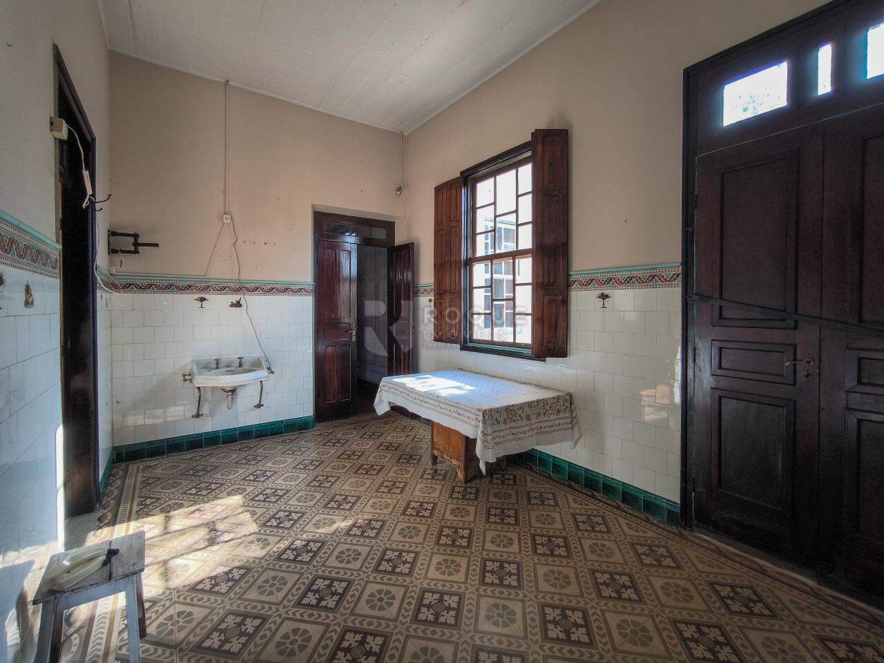 Casa Residencial para aluguel no bairro Centro: Cozinha 