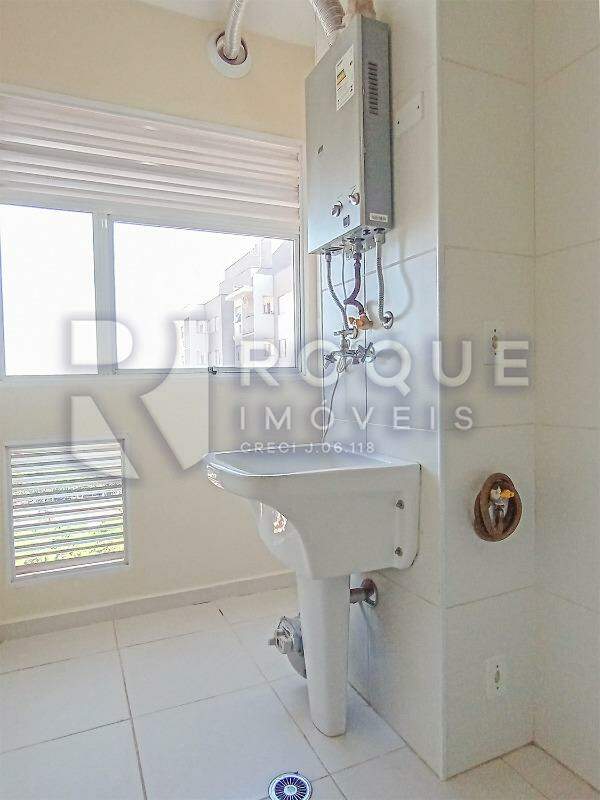 Apartamento à venda no bairro Jardim Esmeralda: Área de Serviço