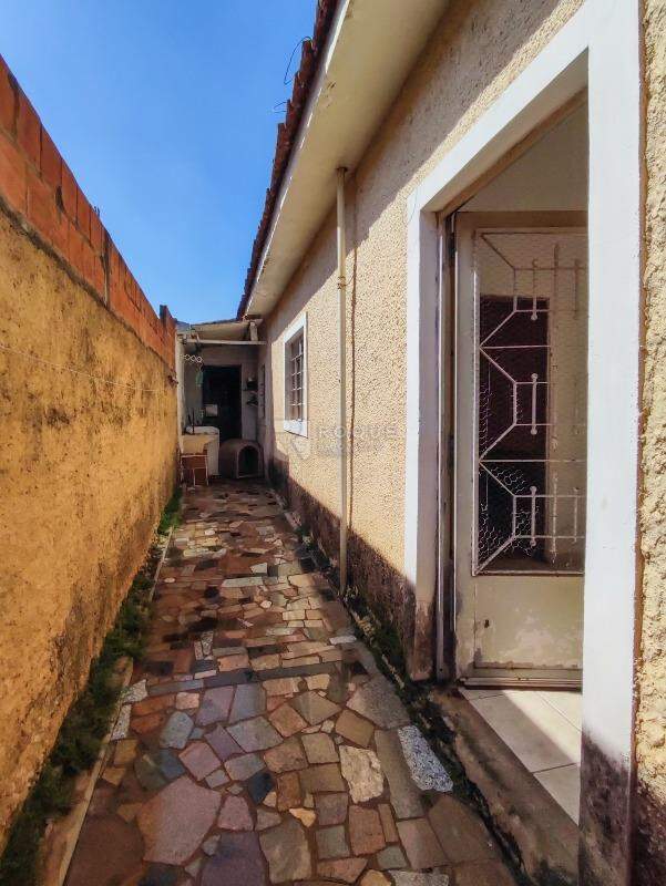Casa Residencial à venda no bairro Vila Queiroz: LATERAL EXTERNA