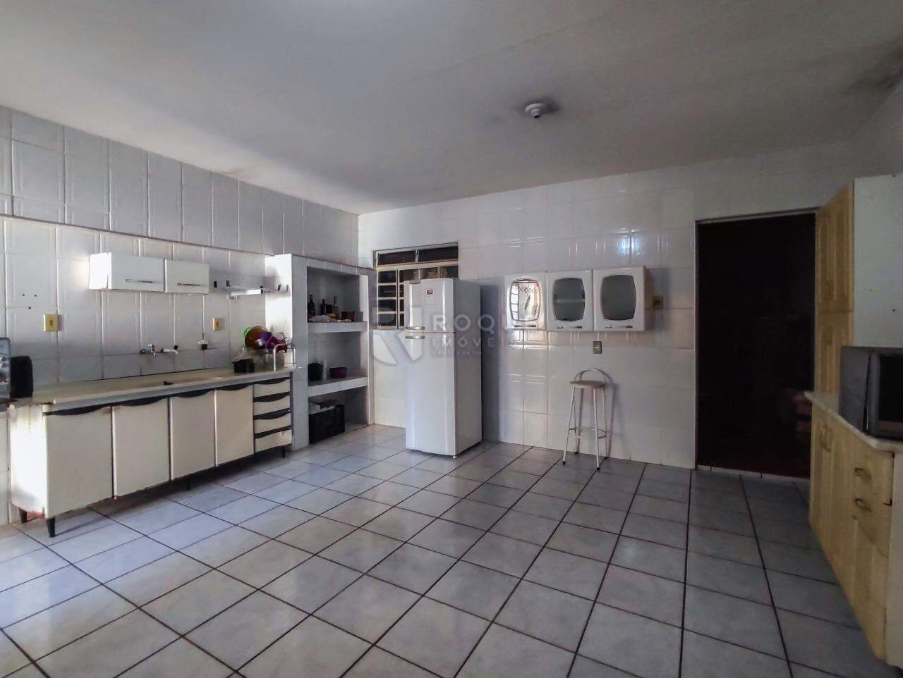 Casa Residencial à venda no bairro Vila Queiroz: COZINHA