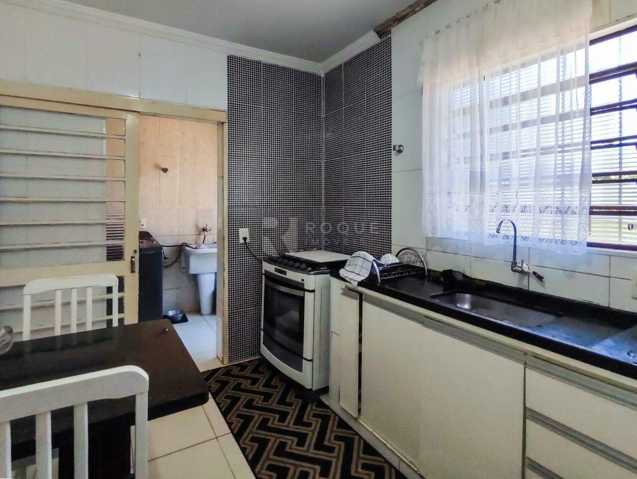 Chácara à venda no bairro Bairro da Graminha: COZINHA