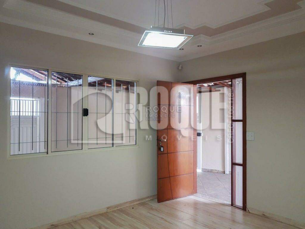 Casa Residencial à venda no bairro Parque Residencial Aeroporto: