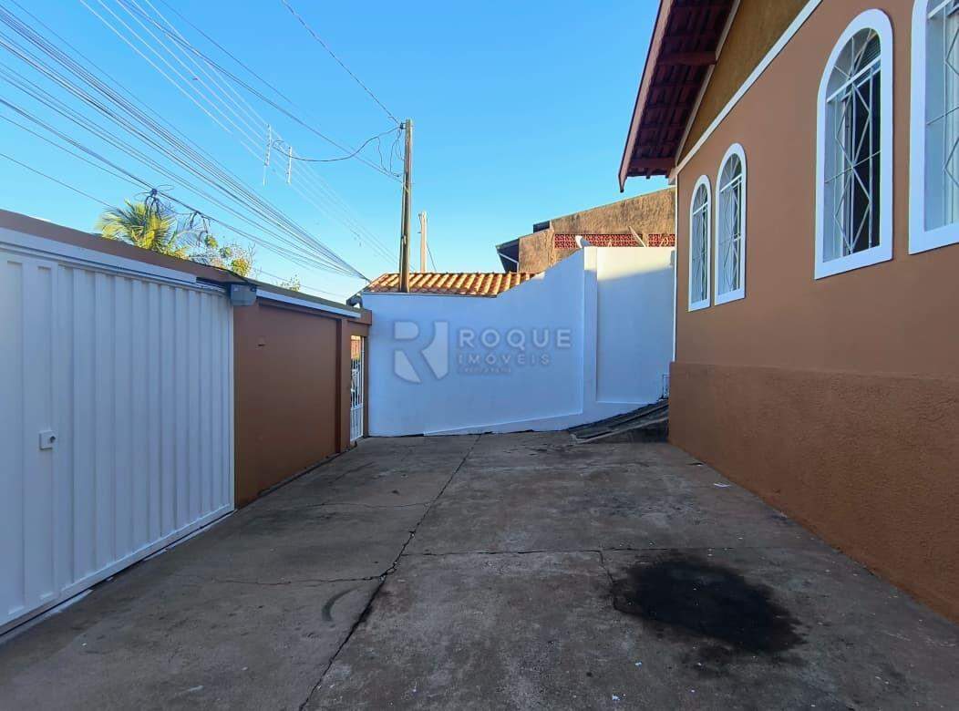 Casa Residencial para aluguel no bairro Jardim Boa Esperança: Garagem