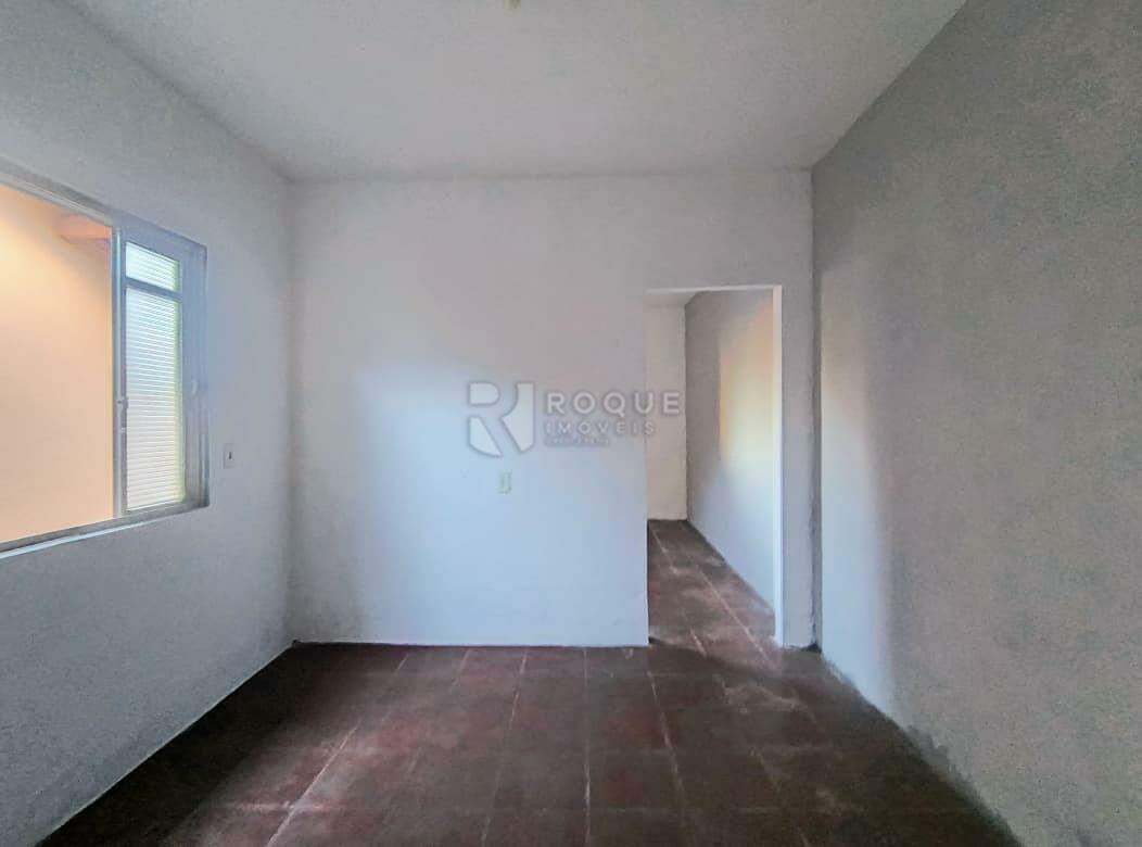 Casa Residencial para aluguel no bairro Jardim Boa Esperança: Sala fundos
