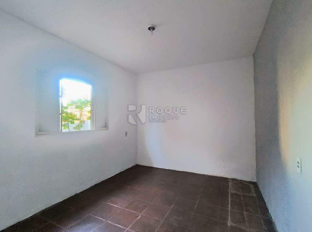 Casa Residencial para aluguel no bairro Jardim Boa Esperança: Dormitório fundos