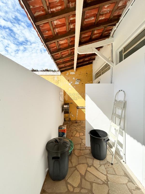 Casa em condomínio para aluguel no bairro Portal das Rosas: Hall