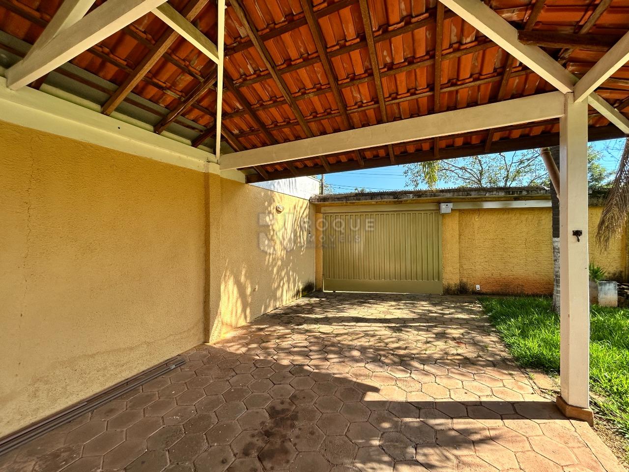 Casa em condomínio para aluguel no bairro Portal das Rosas: Garagem 