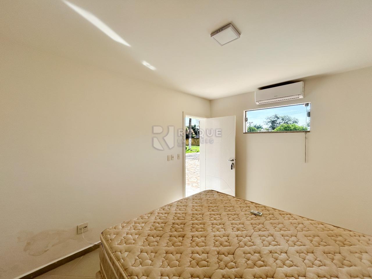 Casa em condomínio para aluguel no bairro Portal das Rosas: Dormitório