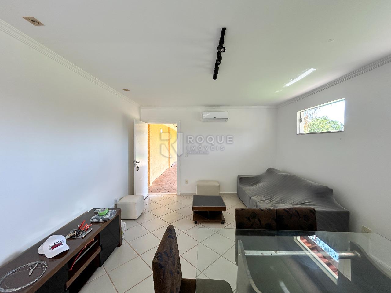 Casa em condomínio para aluguel no bairro Portal das Rosas: Sala 