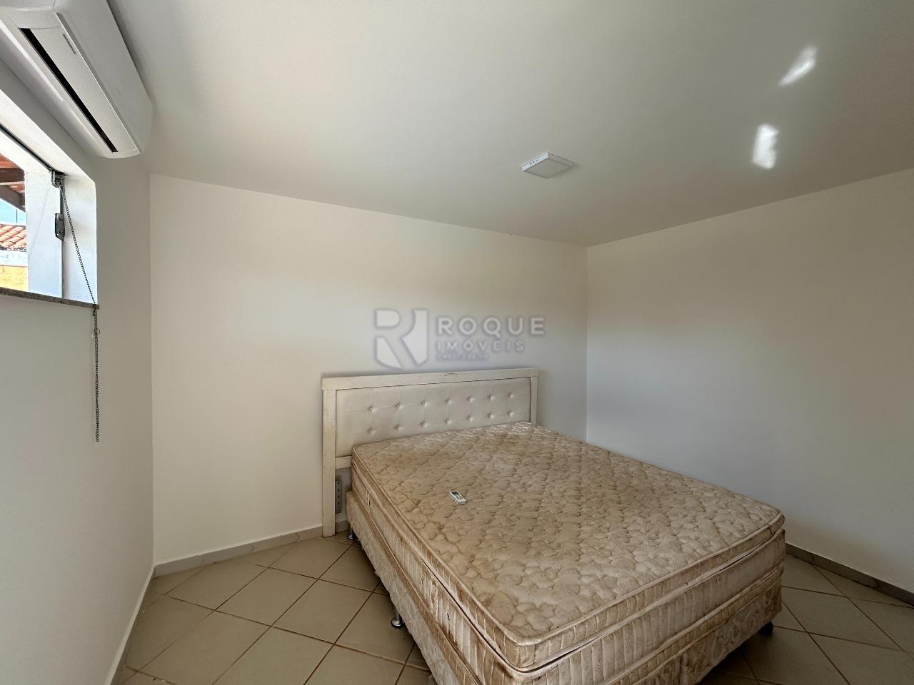 Casa em condomínio para aluguel no bairro Portal das Rosas: Dormitório 