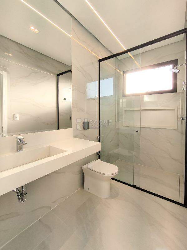 Casa em condomínio à venda no bairro Residencial Greville: WC SUÍTE 2