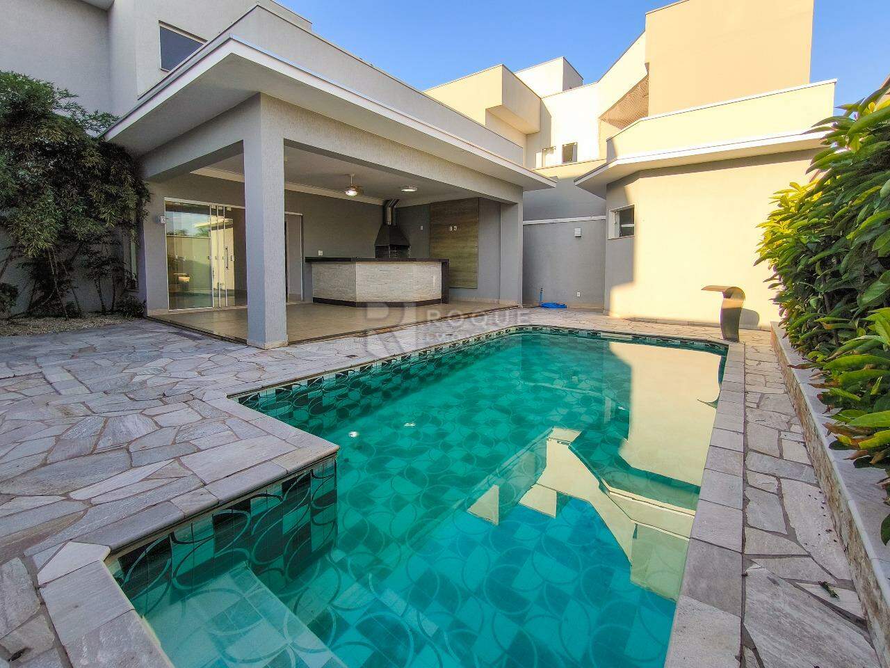Casa em condomínio à venda no bairro Parque Residencial Roland: PISCINA