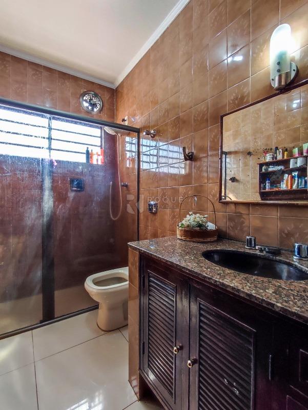 Casa Residencial à venda no bairro Jardim Nereide: BANHEIRO SOCIAL